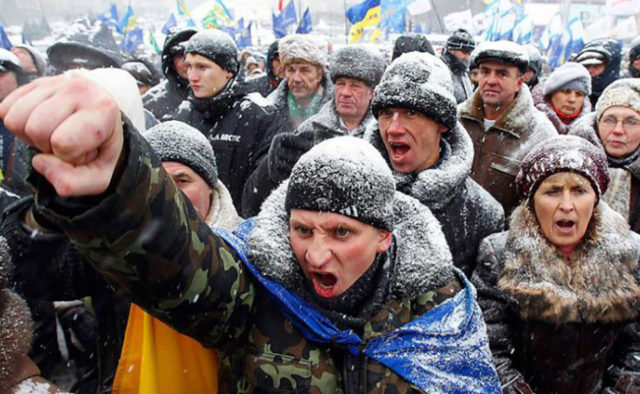 Как работают «заводилы-радикализаторы» на протестных акциях в Москве: видео