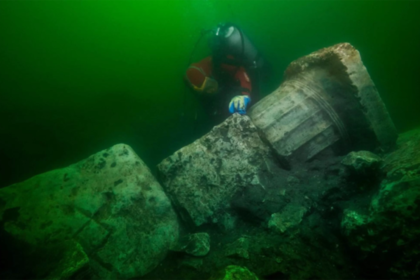 Обнаружен древний подводный храм с сокровищами