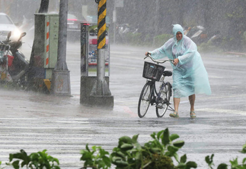 В Китае объявили желтый уровень опасности из-за супертайфуна "Лекима"