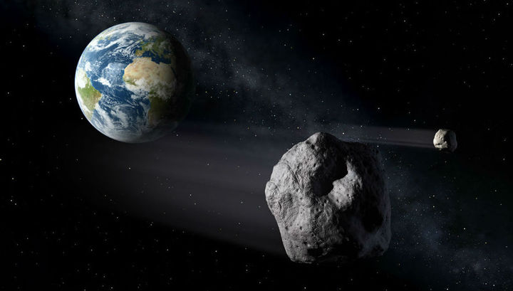 К Земле несется опасный астероид размером с египетскую пирамиду