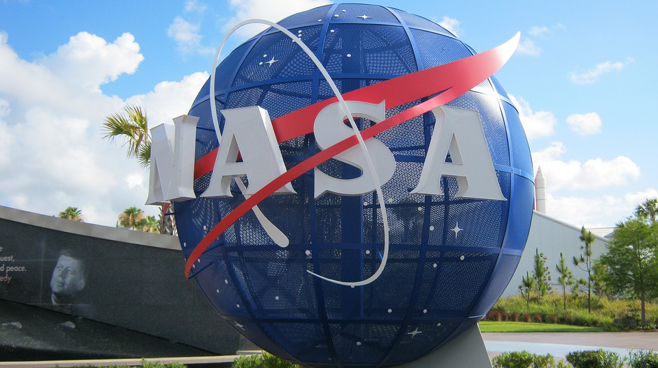 Скотт Уоринг уличил НАСА в редактировании снимков из космоса