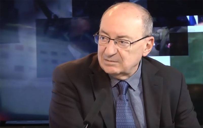 "Украине пришлось выдумать свой язык" - бывший посол Израиля