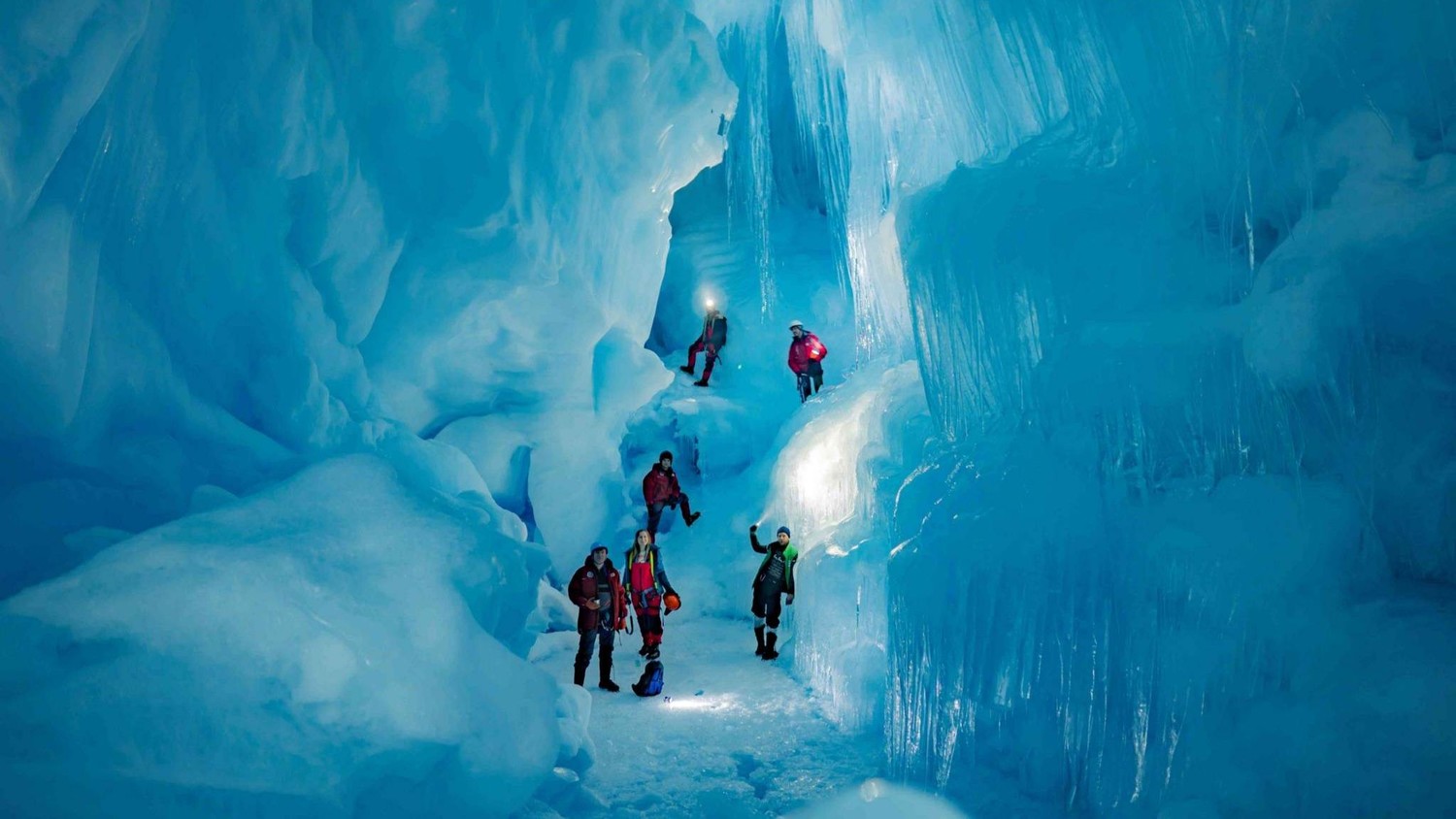 Подо льдами Антарктиды обнаружен «затерянный мир»