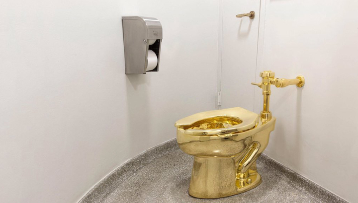 Золотой унитаз, украденный из британского дворца, стоил 6 млн долларов