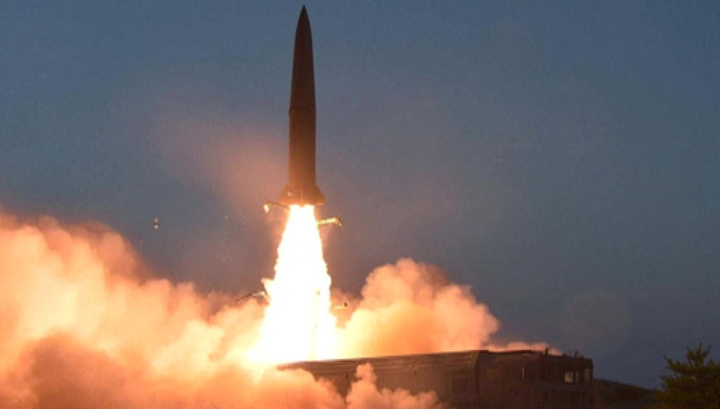 КНДР запустила две баллистические ракеты, одна достигла экономической зоны Японии