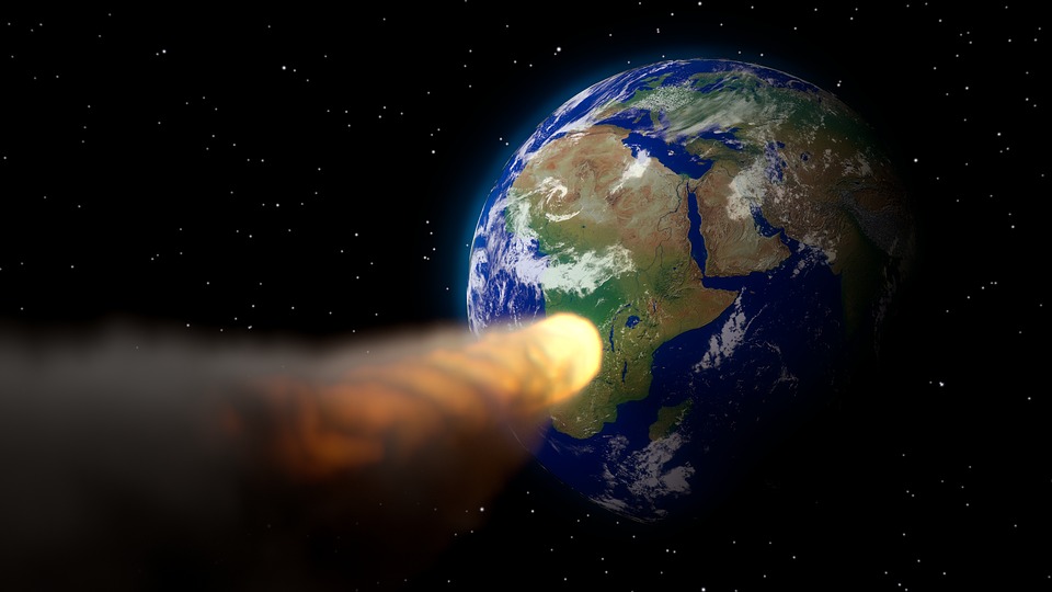 НАСА заметило рой астероидов: 16 космических объектов летят прямо к Земле