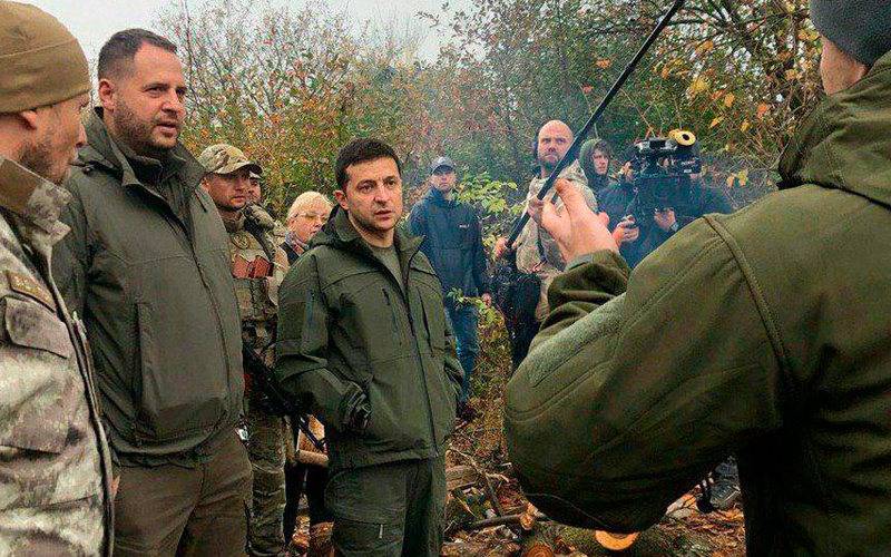 Зеленский пообщался с националистами на Донбассе на повышенных тонах
