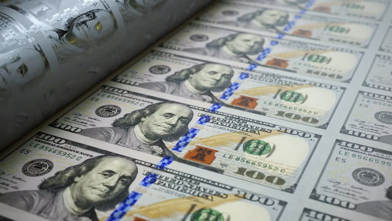 Почему миром правит доллар но его правление может закончиться