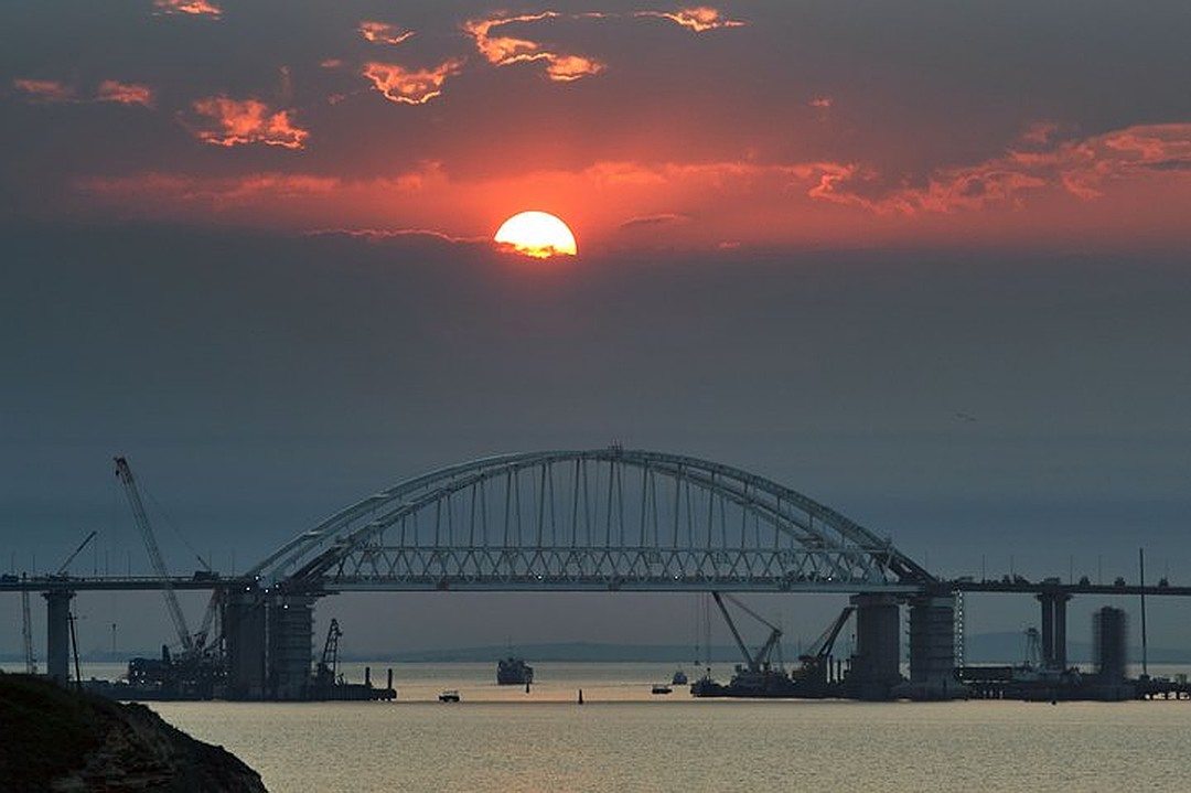 Крымский мост: 4 года строительства железнодорожной части в одном ролике.