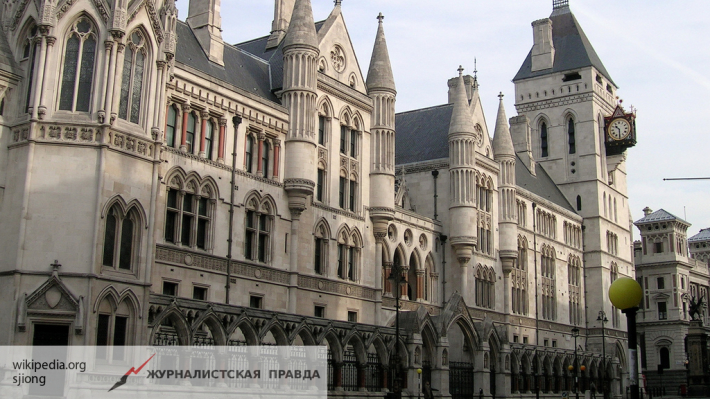 Украина начала выплачивать России судебные издержки по решению Высокого суда Лондона