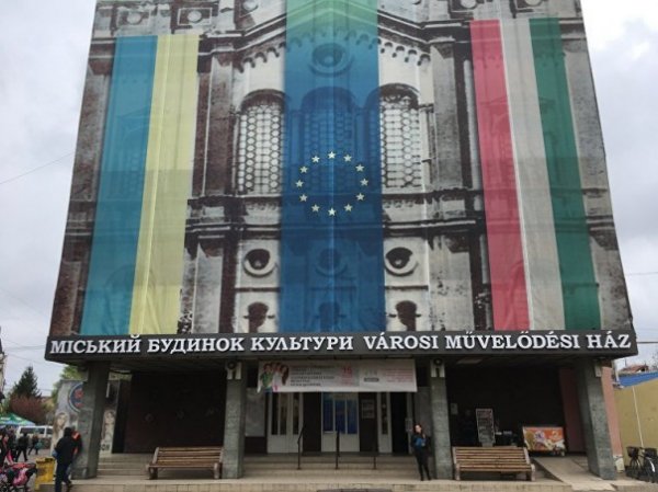 Венгрия уже в Закарпатье и наносит ещё один удар