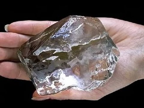 Самый крупный алмаз в мире продали за 53 млн долларов