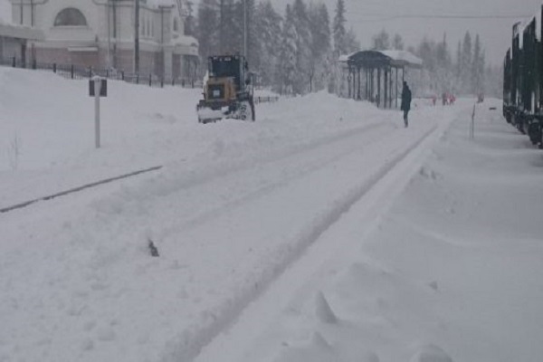 Сильные снегопады в Якутии